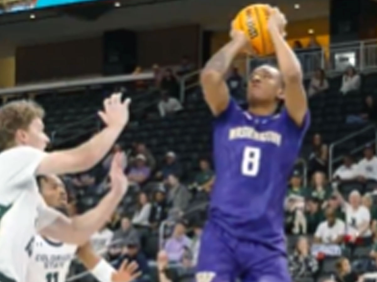 Tyler Harris lideró a los UW Huskies en la victoria contra Colorado State 73-67